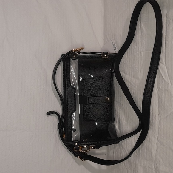SONDRA ROBERTS SQUARED ..Small Bag with strap. [.New without Tag] - Picture 3 of 4